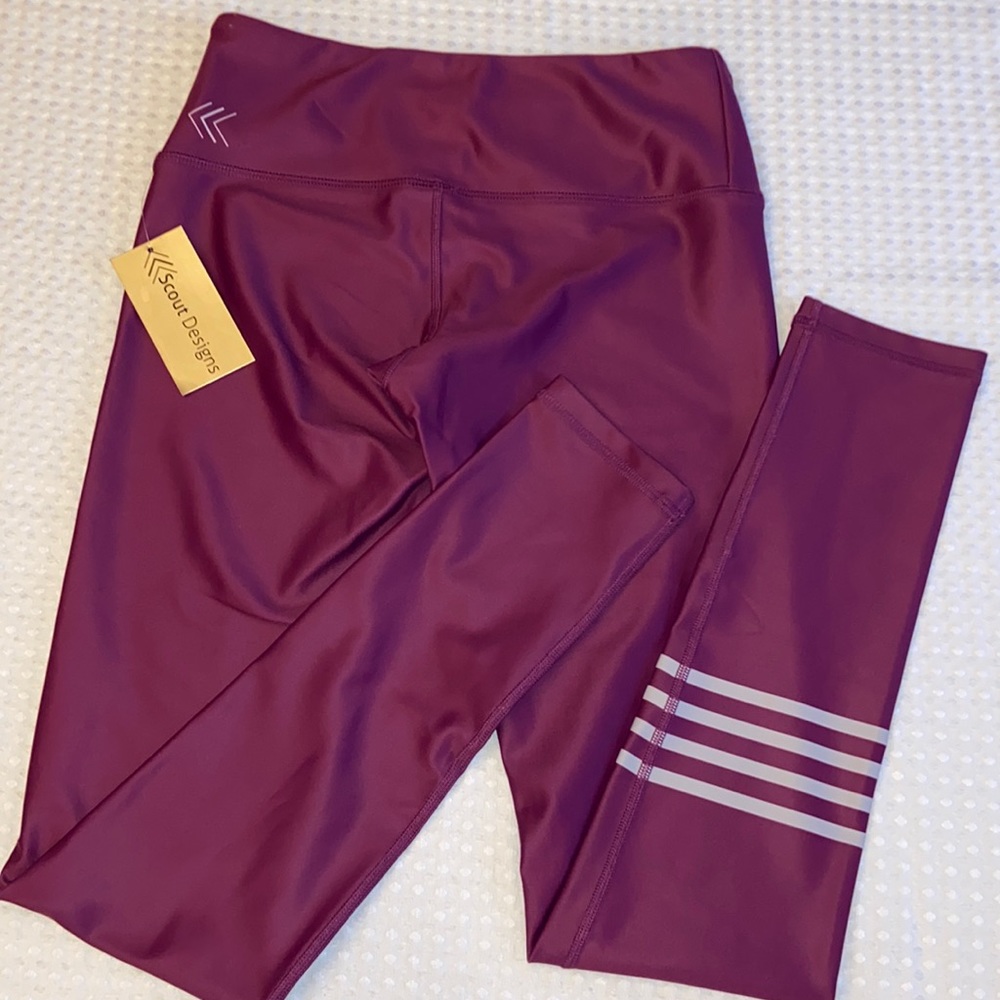 NEW! $78 SCOUT DESIGNS “On Your Mark” Leggings S M XL Purple Gray
